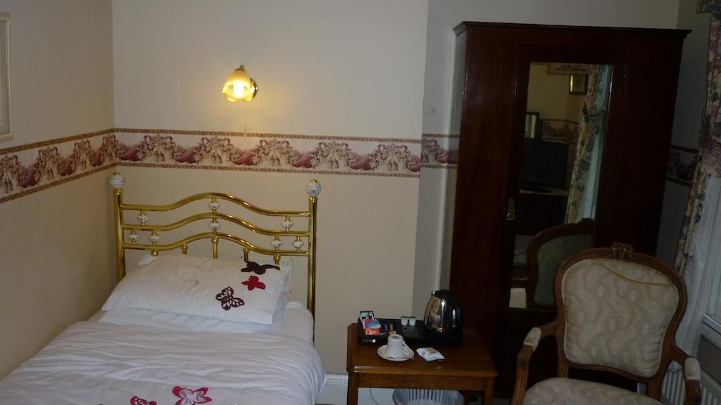 Leadon House Hotel Ledbury Room photo